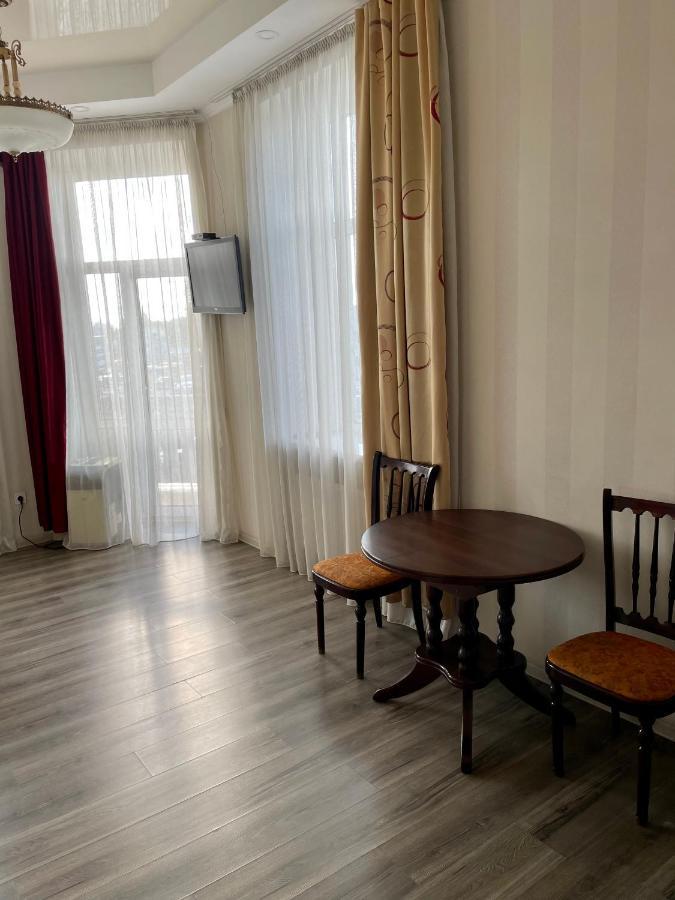 Apartment Studio -Біля Вокзалу-Недалеко Від Центру-Городоцька 151 Lviv Eksteriør bilde