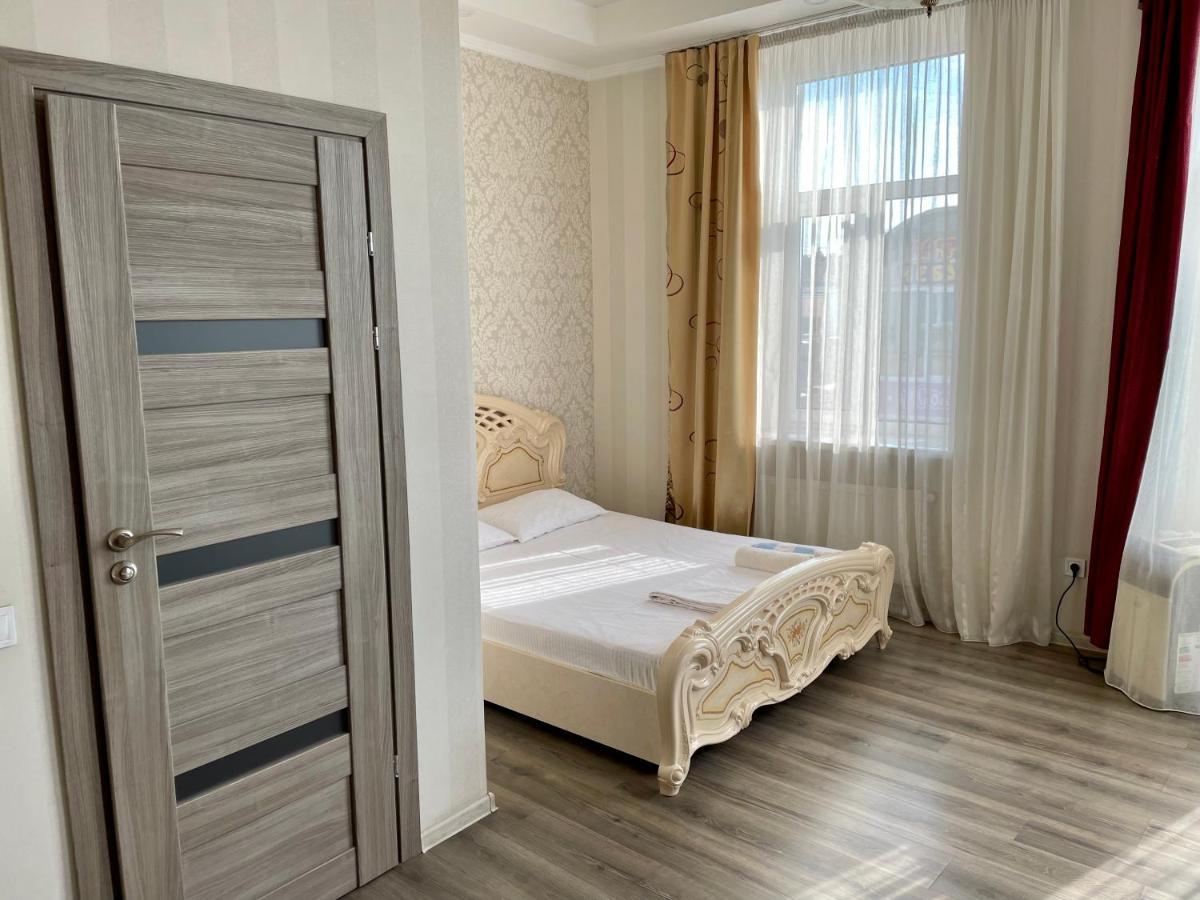 Apartment Studio -Біля Вокзалу-Недалеко Від Центру-Городоцька 151 Lviv Eksteriør bilde